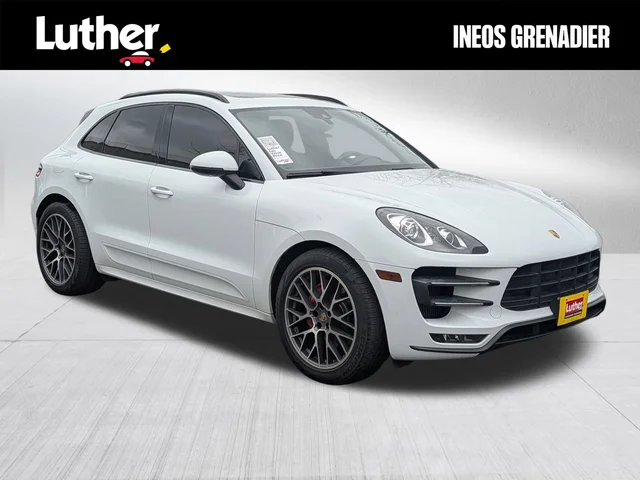 2018 Porsche Macan Turbo AWD photo