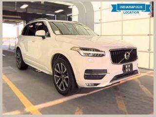 2018 Volvo XC90 Momentum AWD photo