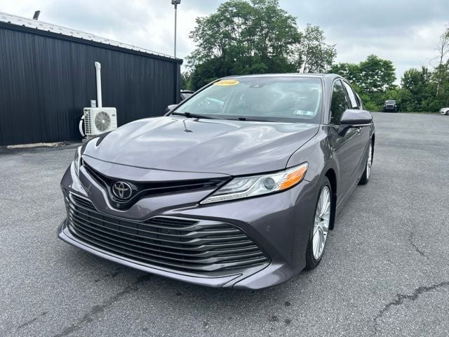 2018 Toyota Camry XLE V6 FWD photo