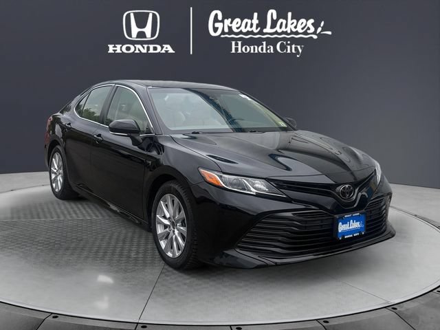 2018 Toyota Camry LE FWD photo