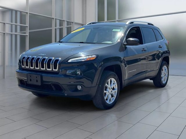 2018 Jeep Cherokee Latitude Plus 4WD photo