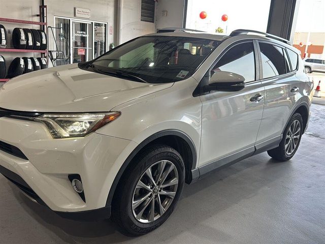 2018 Toyota RAV4 Limited FWD photo