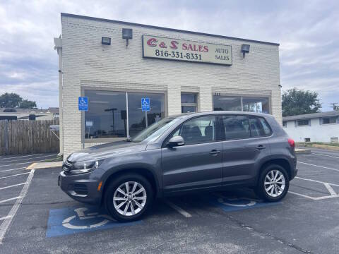 2017 Volkswagen Tiguan FWD photo