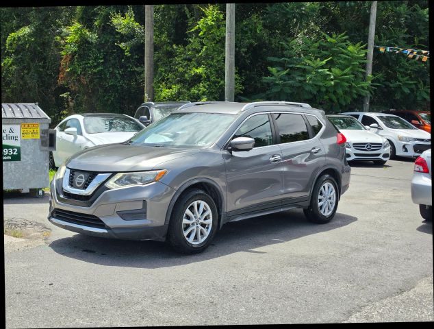 2017 Nissan Rogue SV FWD photo