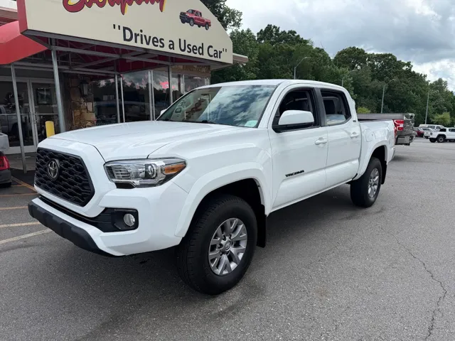 2017 Toyota Tacoma SR5 4WD photo