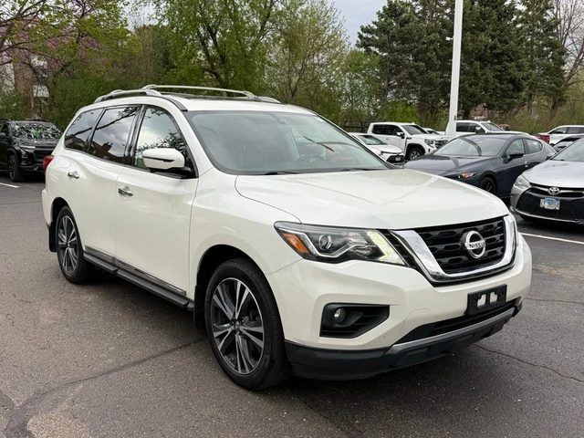 2018 Nissan Pathfinder Platinum 4WD photo