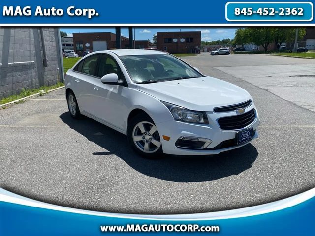 2015 Chevrolet Cruze LT FWD photo