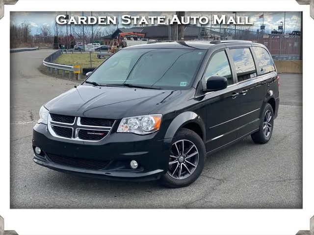 2017 Dodge Grand Caravan SXT FWD photo