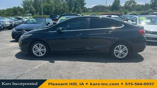 2018 Chevrolet Cruze LT FWD photo