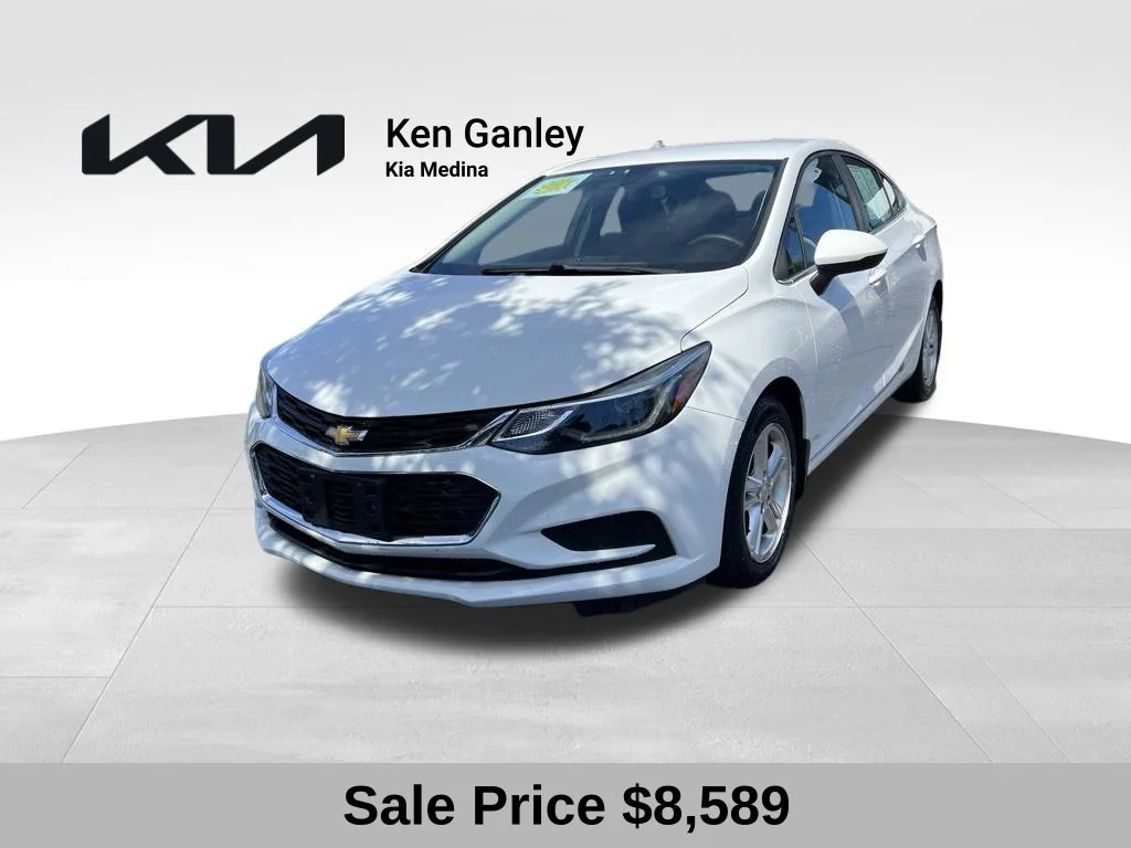 2018 Chevrolet Cruze LT FWD photo