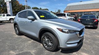 2017 Mazda CX-5 Touring AWD photo
