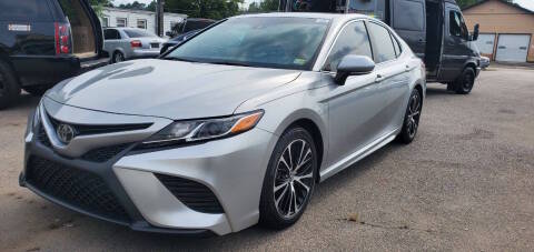 2018 Toyota Camry SE FWD photo