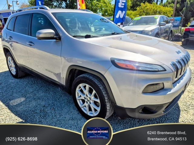 2018 Jeep Cherokee Latitude FWD photo