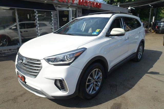2018 Hyundai Santa Fe SE AWD photo
