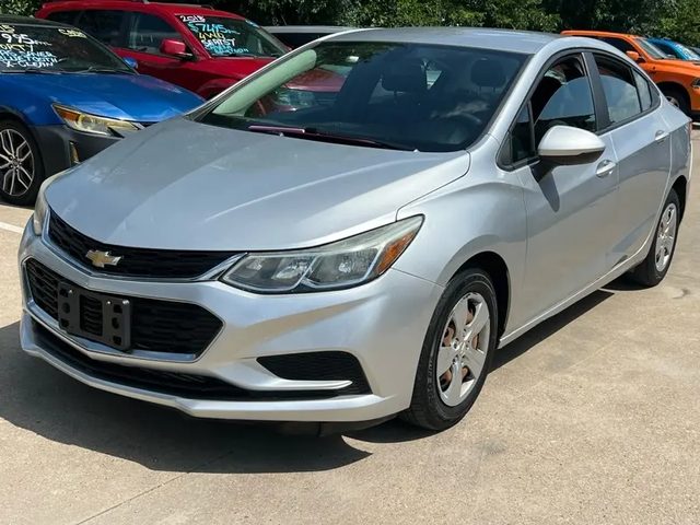2018 Chevrolet Cruze LS FWD photo