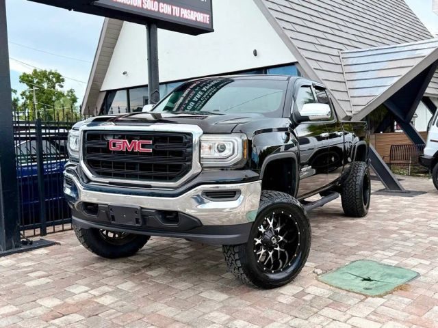 2017 GMC Sierra 1500 4WD photo