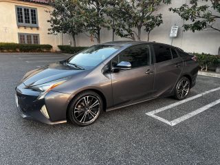 2017 Toyota Prius Two FWD photo