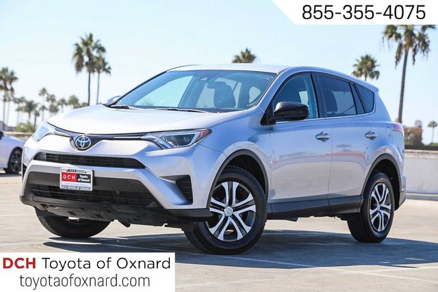 2018 Toyota RAV4 LE AWD photo