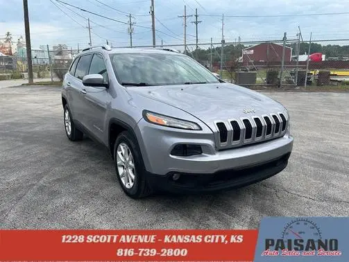 2018 Jeep Cherokee Latitude FWD photo
