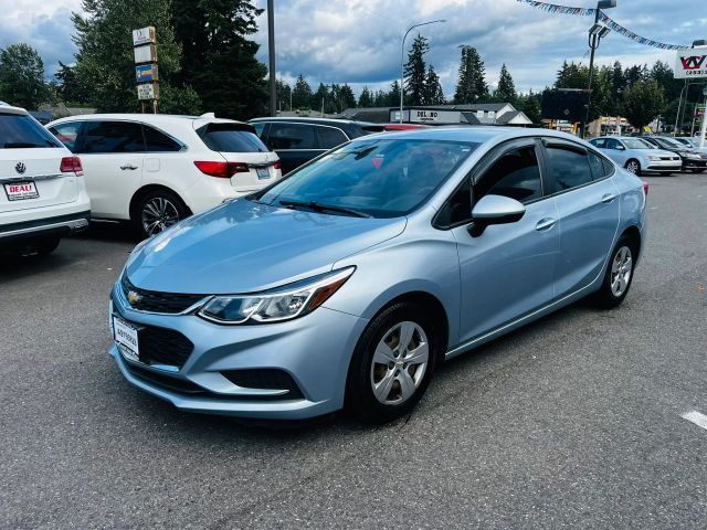 2018 Chevrolet Cruze LS FWD photo