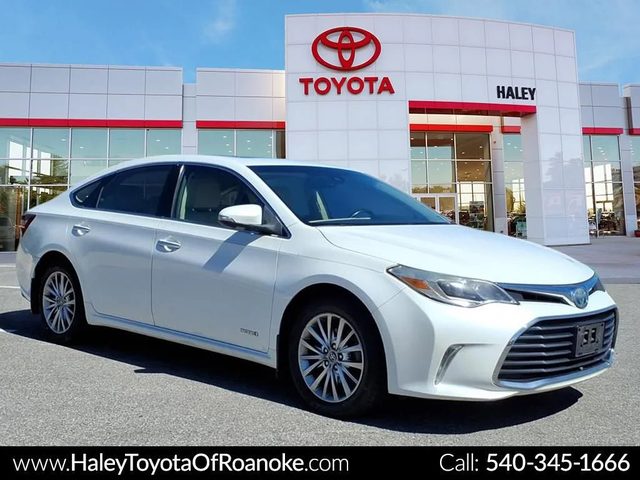 2018 Toyota Avalon Hybrid Limited FWD photo