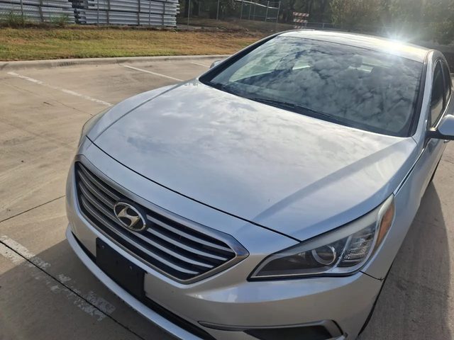 2016 Hyundai Sonata 2.4L SE FWD photo