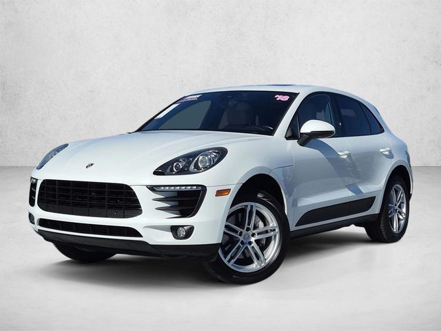 2018 Porsche Macan AWD photo