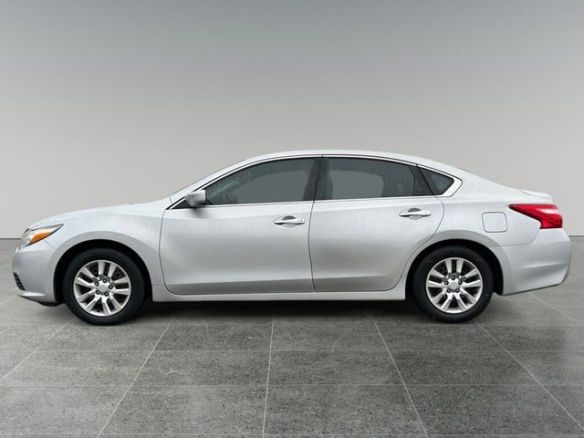 2016 Nissan Altima 2.5 S FWD photo