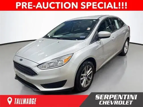 2018 Ford Focus SE FWD photo