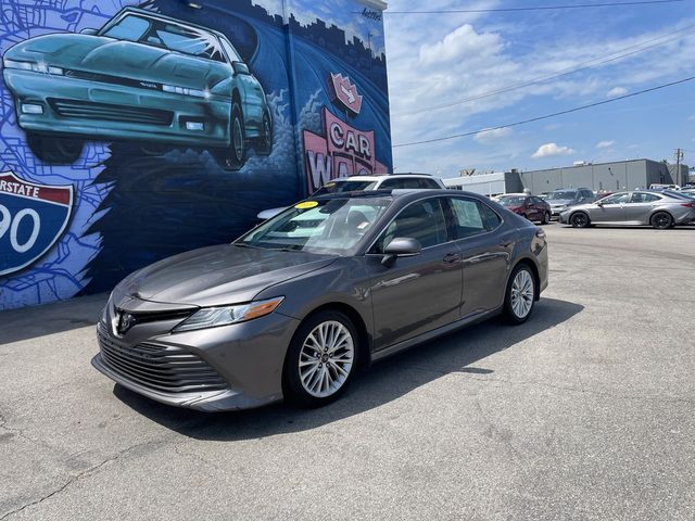 2018 Toyota Camry XLE FWD photo