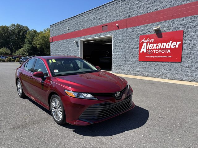 2018 Toyota Camry XLE FWD photo
