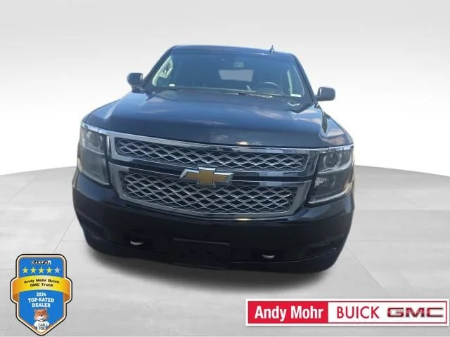 2018 Chevrolet Suburban LT 4WD photo