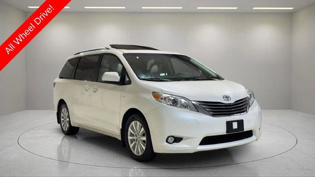 2017 Toyota Sienna XLE AWD photo