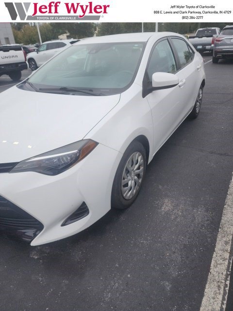 2018 Toyota Corolla LE FWD photo