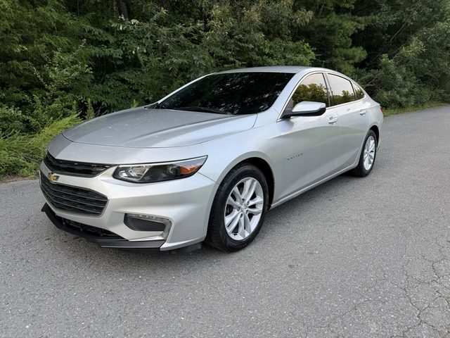 2017 Chevrolet Malibu LT FWD photo