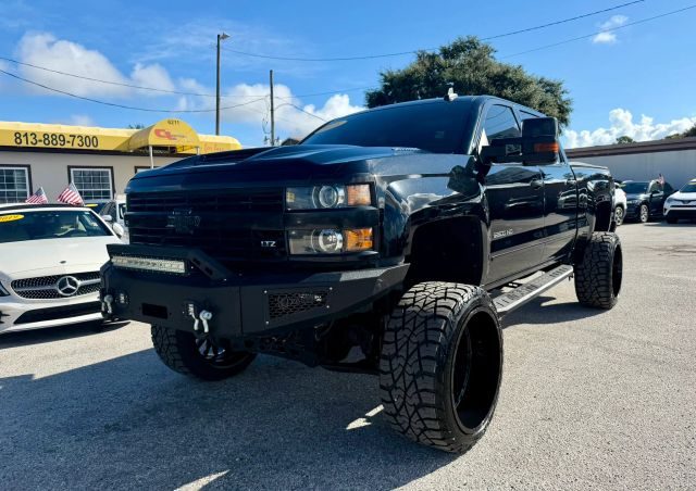 2018 Chevrolet Silverado 2500HD LTZ 4WD photo
