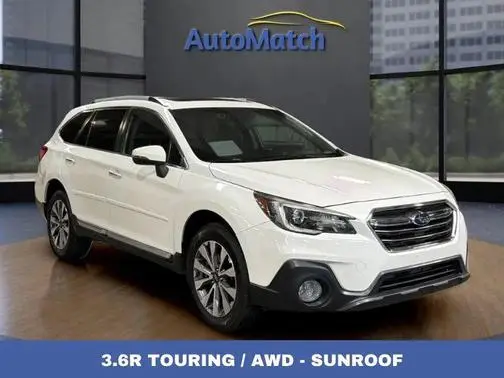 2018 Subaru Outback Touring AWD photo