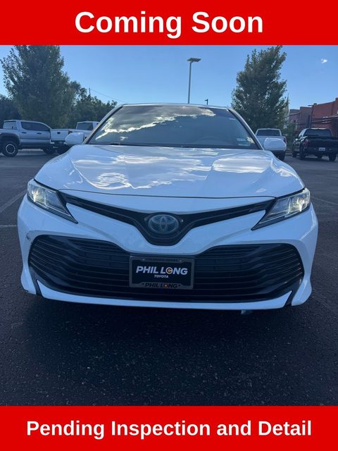2018 Toyota Camry Hybrid LE FWD photo
