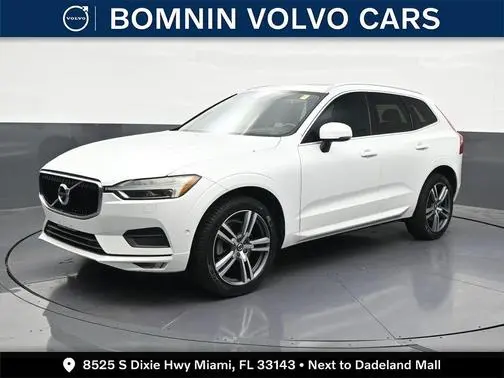 2018 Volvo XC60 Momentum AWD photo