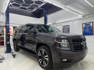 2018 Chevrolet Suburban Premier 4WD photo