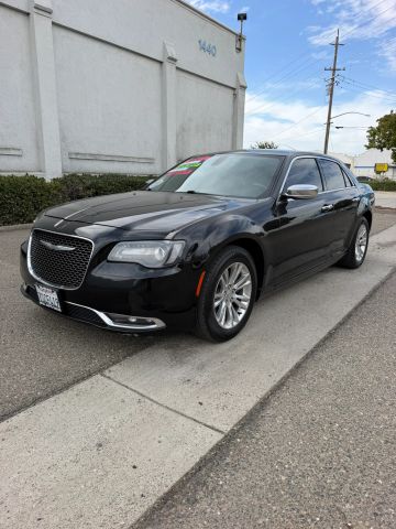 2016 Chrysler 300 300C RWD photo