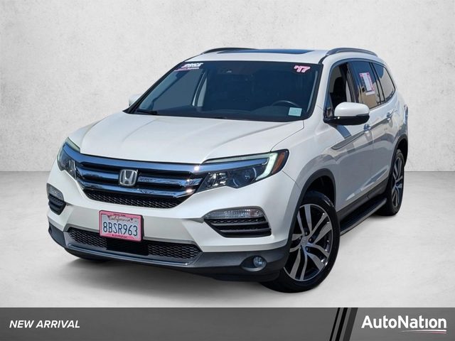 2017 Honda Pilot Elite AWD photo