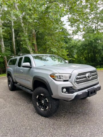 2017 Toyota Tacoma TRD Off Road 4WD photo