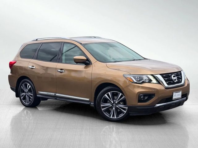 2017 Nissan Pathfinder Platinum 4WD photo