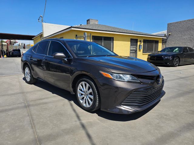 2018 Toyota Camry LE FWD photo