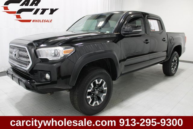 2017 Toyota Tacoma TRD Off Road 4WD photo