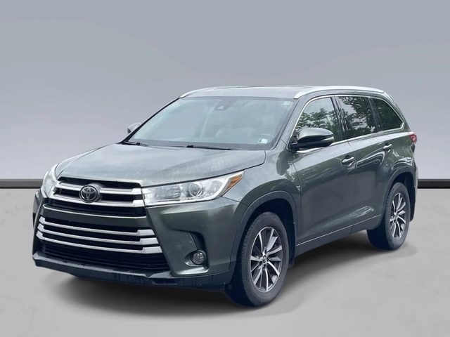 2018 Toyota Highlander XLE AWD photo