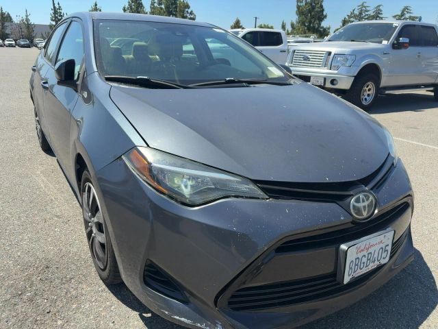 2018 Toyota Corolla LE FWD photo