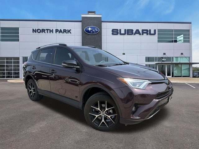 2018 Toyota RAV4 SE FWD photo