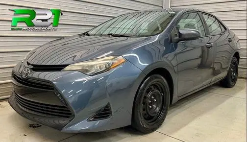 2018 Toyota Corolla LE FWD photo